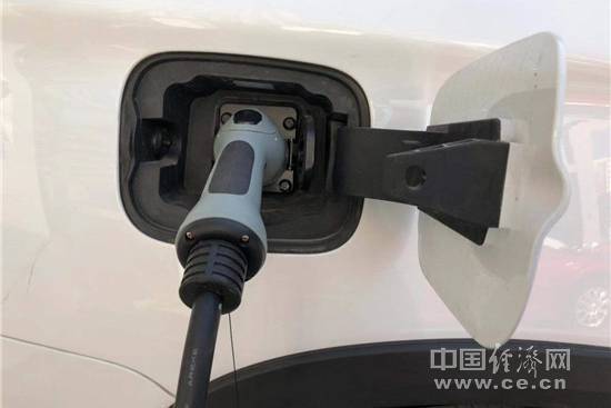 bat365：平均糟塌30%續(xù)航里程？低溫對電動汽車效用眾少